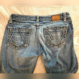 BKE Comfy Flare, low-rise jeans | 27/33